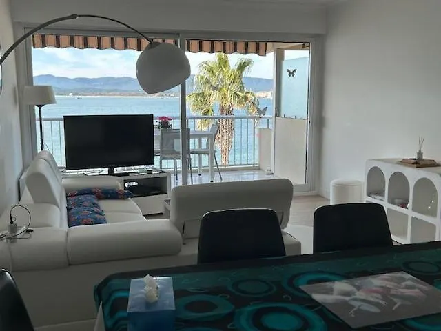 Appartement Vue Mer Saint-Raphael  France